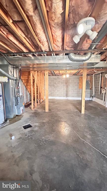 Photo - 209 Copperfield Ln