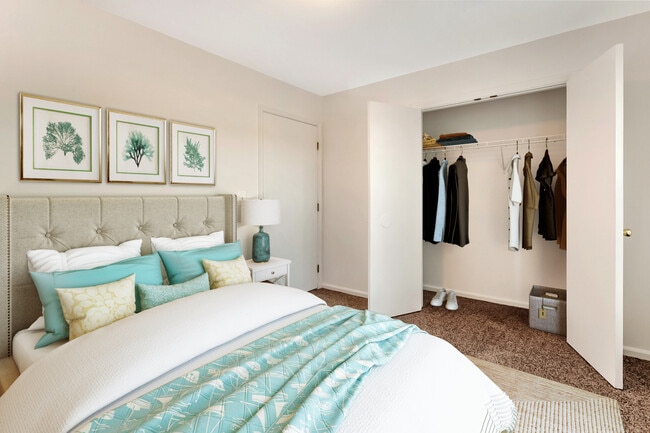 Sterling Crest Apartments