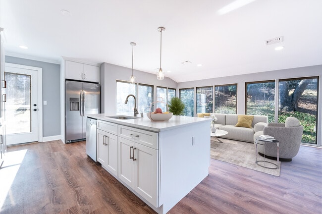 Photo - 111 Spier Rd