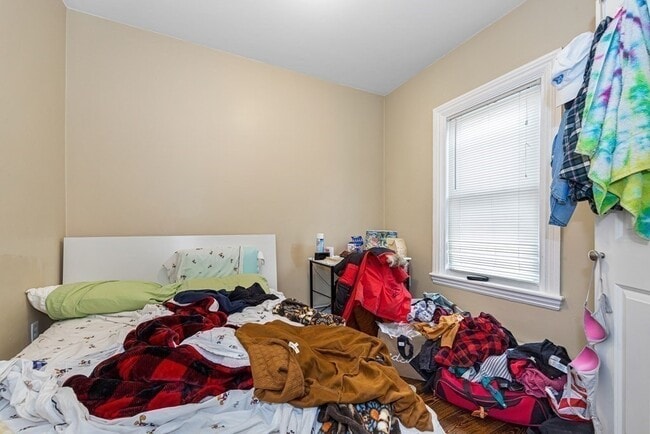 Photo - 1564 Tremont St