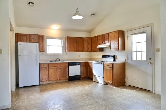 Photo - 1710 Ashwood Dr