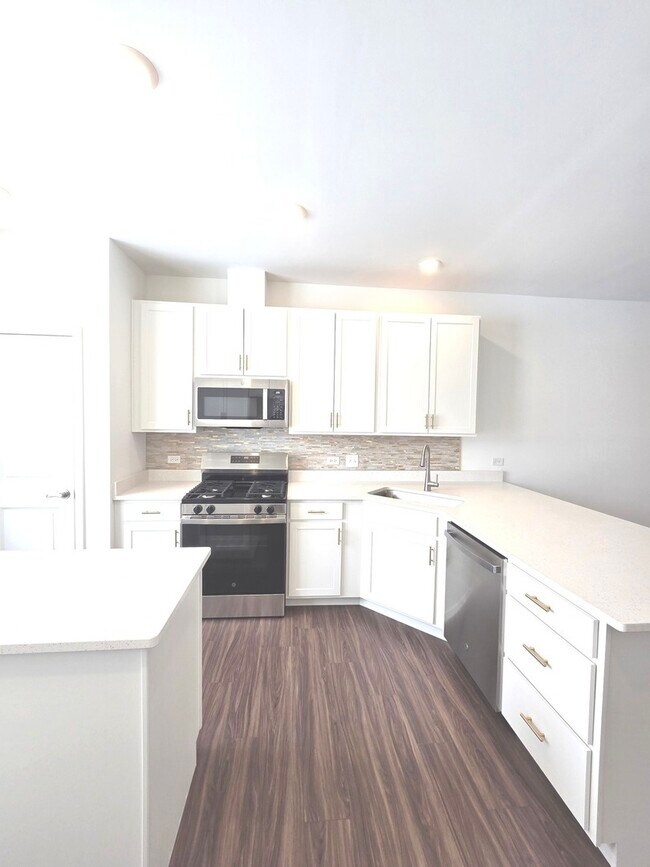 Photo - 14952 Dyer Ln