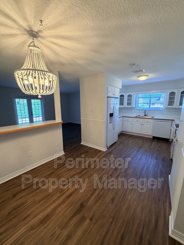 Photo - 27 Monterey St