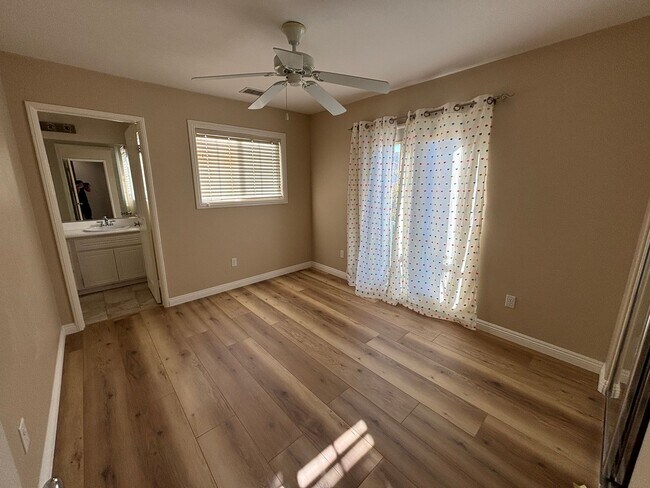 Photo - 3-Bedroom Townhome with Community Pool & S...