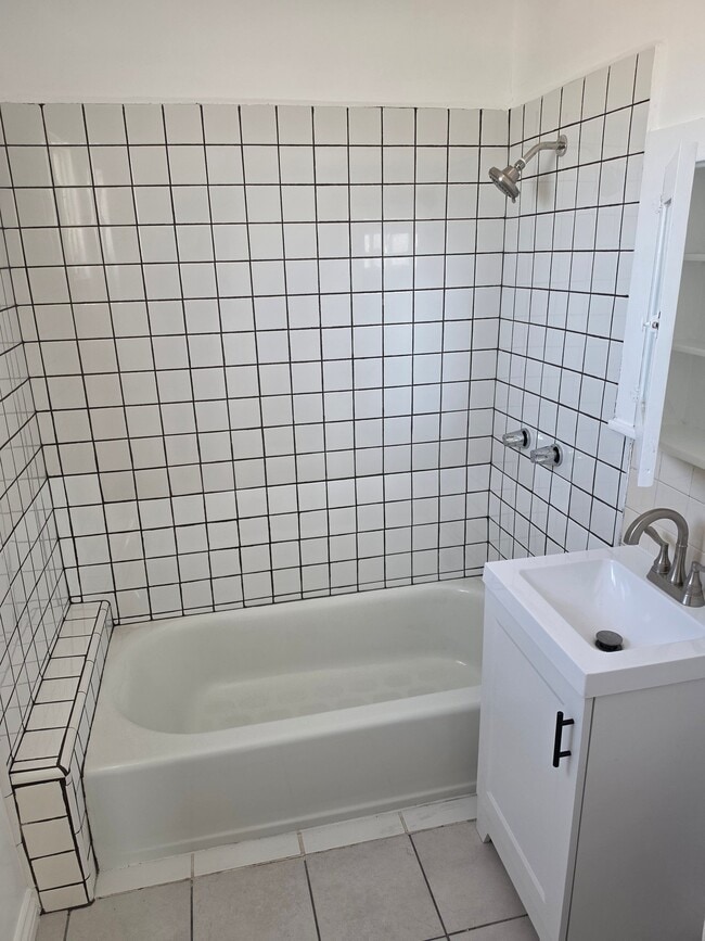 1105 Nolden St Unit 1