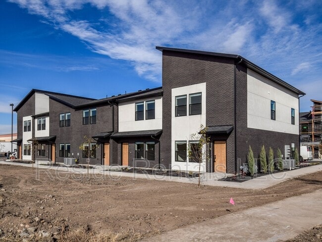 Photo - 27 N Gateway Dr Townhome