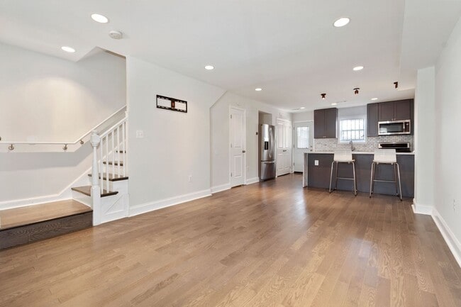 Photo - Recently Updated, 2 bed 2 1/2 Bath with Fe...