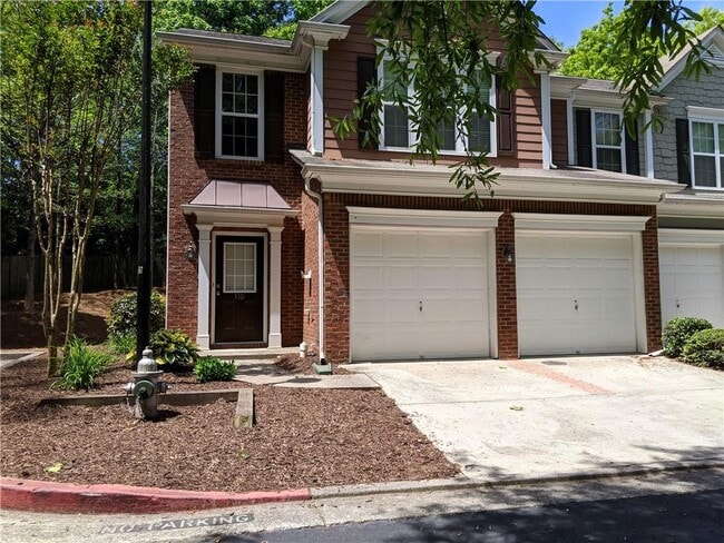 Photo - 310 Finchley Dr