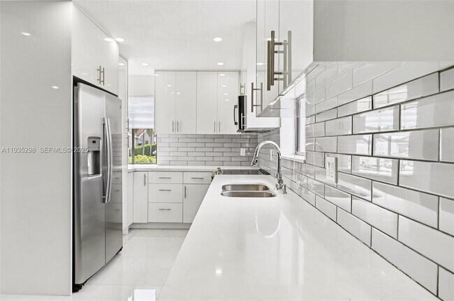 Photo - 12237 SW 193rd St