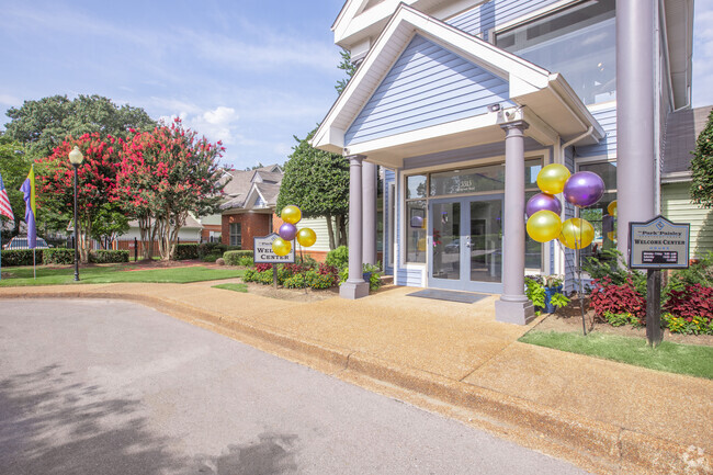 Building Photo - The Park at Paisley Rental