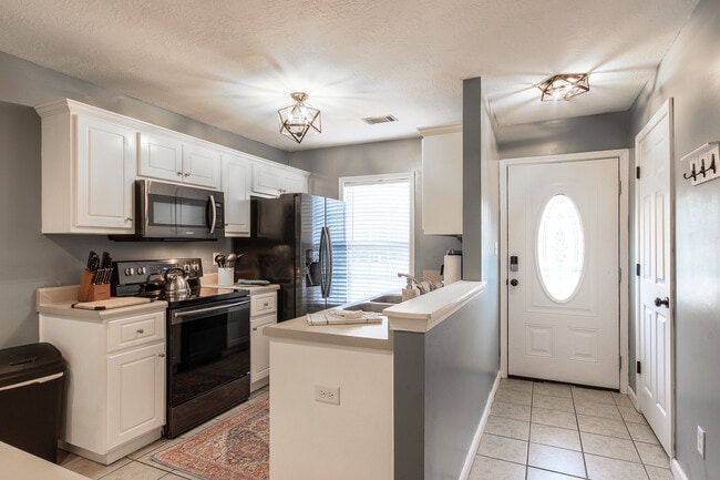 Photo - 210 Karlie Ct Unidad 210