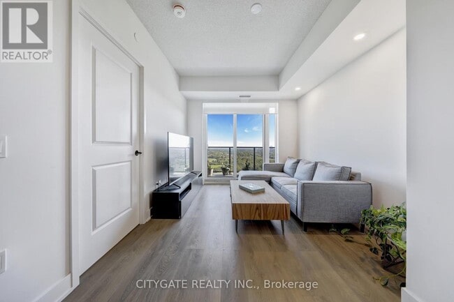 Photo - 202 Burnhamthorpe Rd E Unit 1610