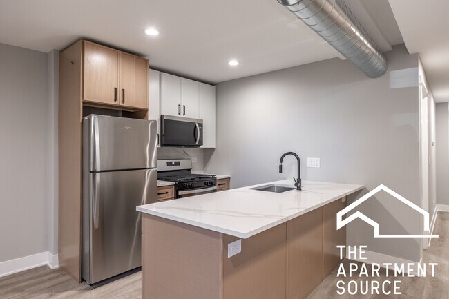 Building Photo - 2409 N Kedzie Blvd Unit G Rental