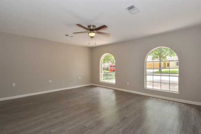 Photo - 11719 Murr Way