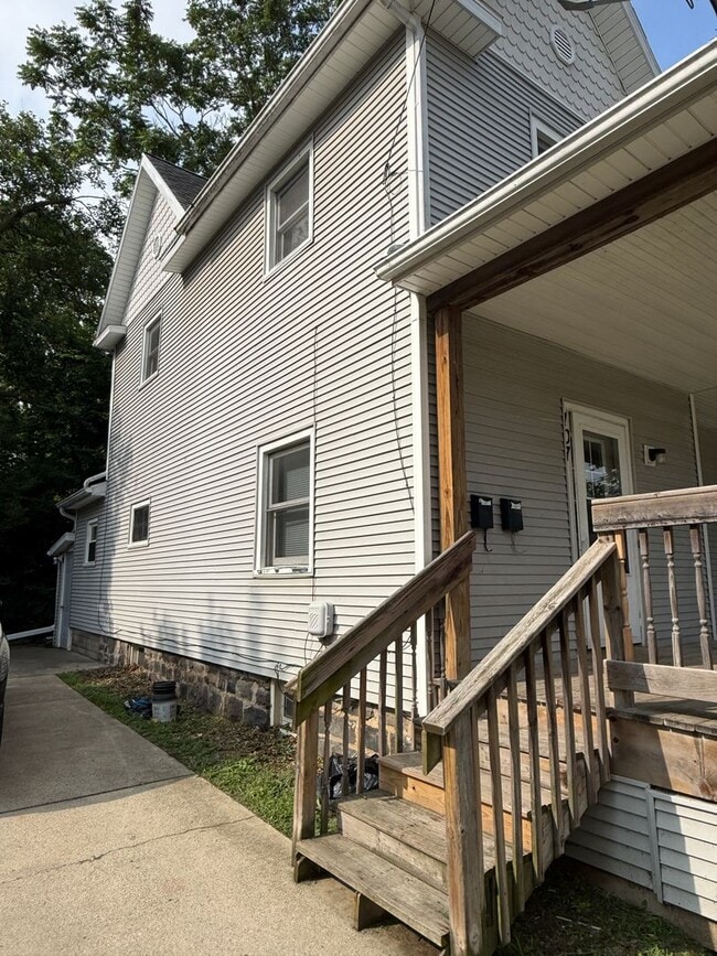 Photo - 107 W Wilkins St Unit #A