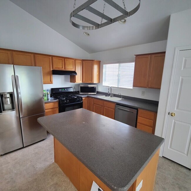 Photo - 2305 N 2080 W