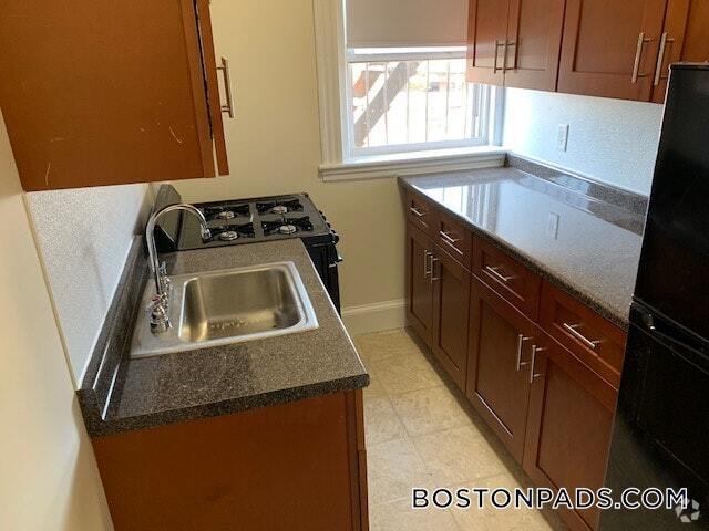 Building Photo - 1175 Boylston St Rental