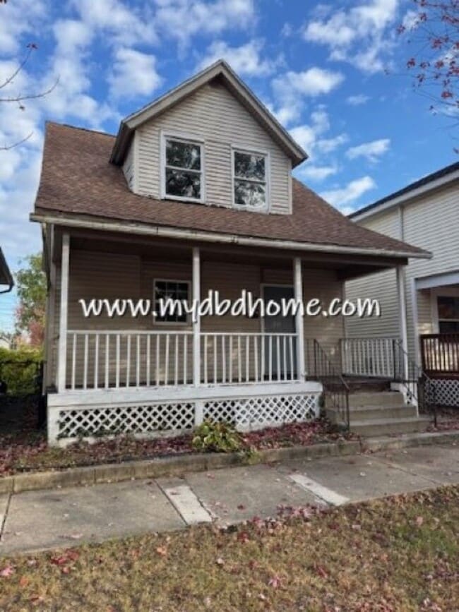 Building Photo - 312 3rd St