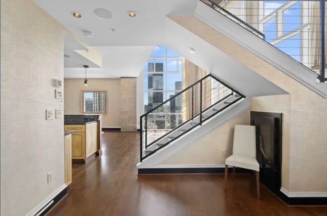 Photo - 555 Church St Unit 2300