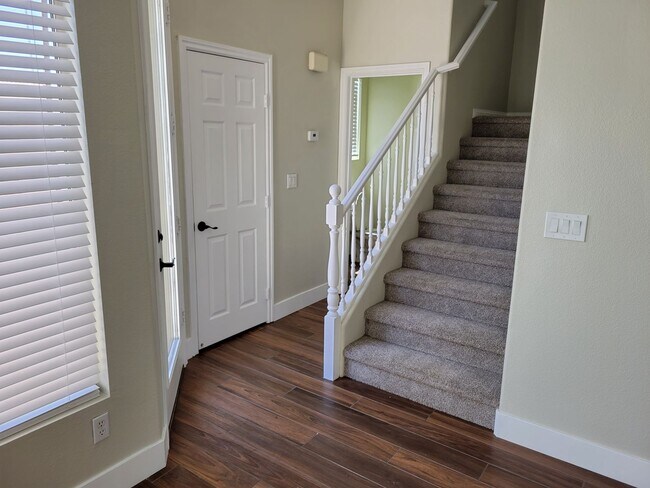 Photo - Beautiful SW home Annual Ridge