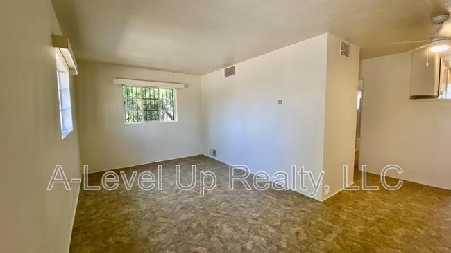 Photo - 1418 N Jones Blvd