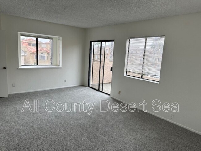 Photo - 205 19th St Unit 205 19th A