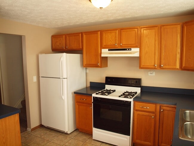 Photo - 4984 Trafalgar St SW