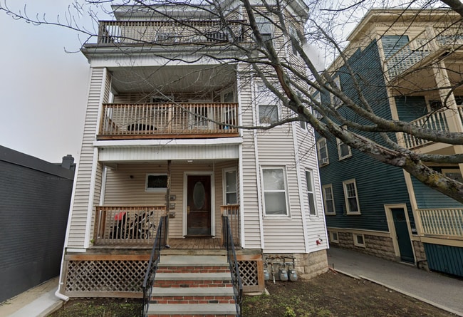 Building Photo - 279 Concord Ave Unit 3 Rental