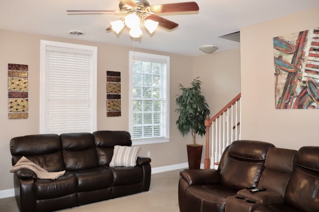 Photo - 312 Long Pointe Ln