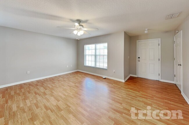 Photo - 10211 Summerview Cir
