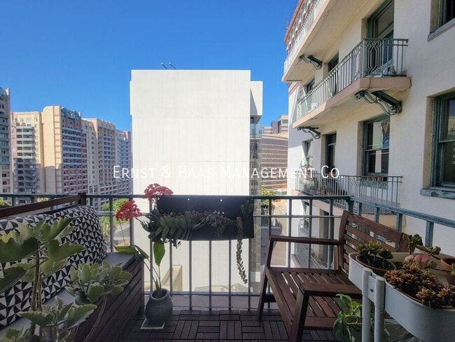 Photo - 455 E Ocean Blvd Unidad #1008