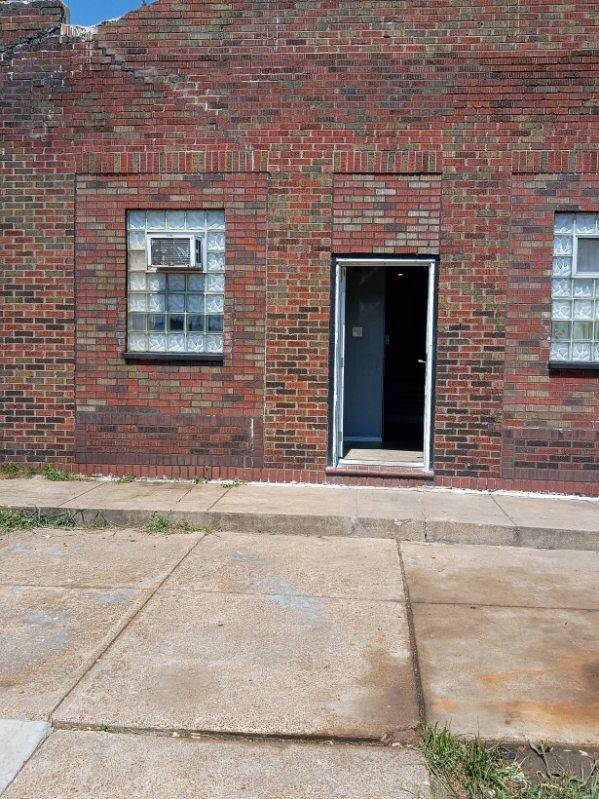 1027 Garth Ave