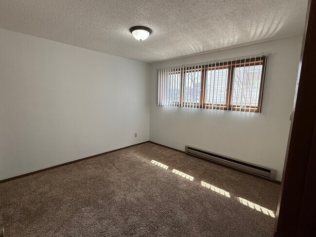 Photo - 1511 Avon St