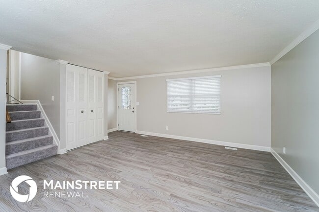 Photo - 731 Saratoga Dr