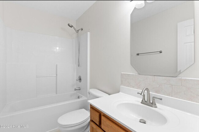 Photo - 208 Yearling Loop