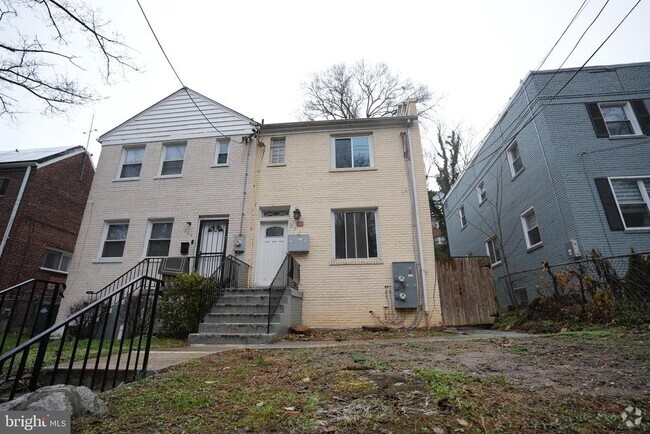 Building Photo - 222 Malcolm X Ave SE Rental