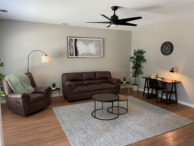 Living Room - 305 Morgan Pines Dr