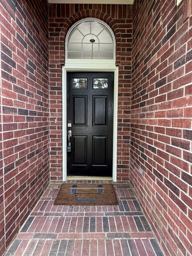 Photo - 8011 Aspen Dr