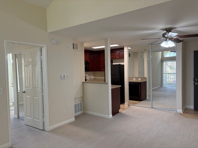 Photo - 1 Bedroom Resort Style Living at THE MET! ...