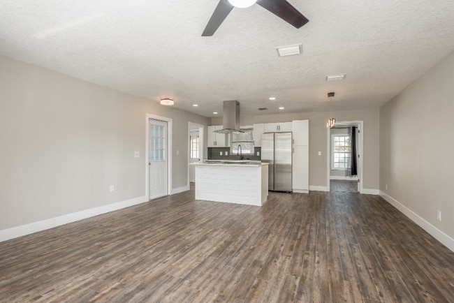 Photo - 2326 E 112th Ave