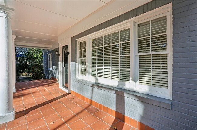 Photo - 22 Peachtree Hills Ave NE