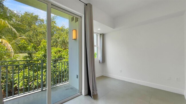 Photo - 1536 NW 15th Ave Unit 301