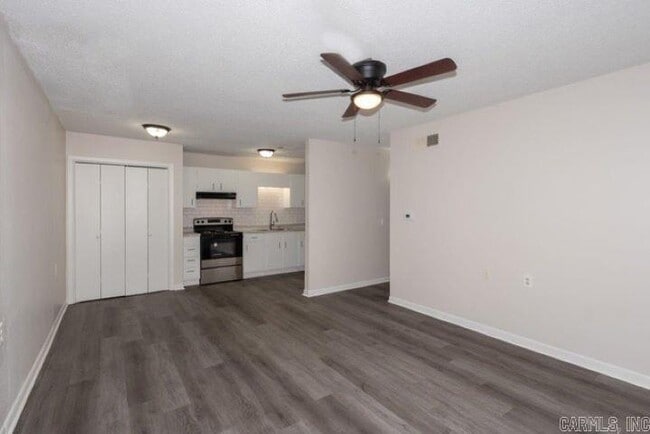 Photo - 1100 Brookside Dr Unit 41