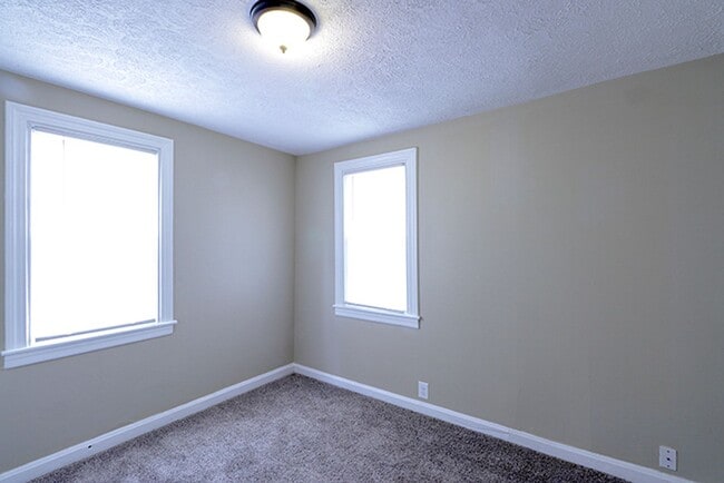 Photo - Newly Renovated 2 Bedroom Ranch