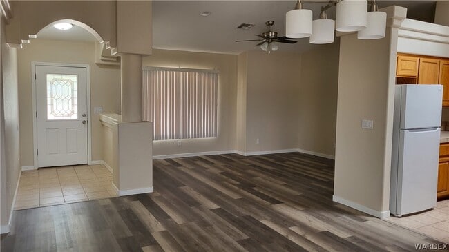 Photo - 2105 E Crystal Dr