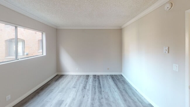 5th Street Apartments