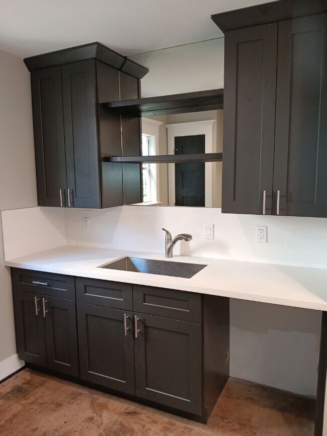 1012 Rutland St Unit 1