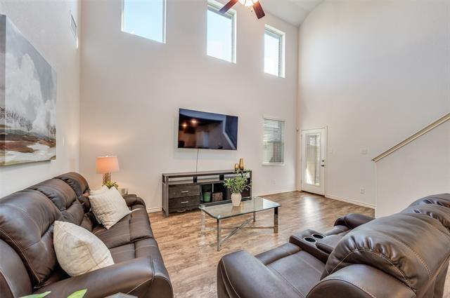Photo - 2281 Miramar Dr