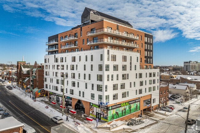 Building Photo - Jade Apartments