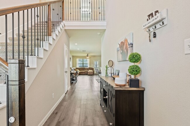 Photo - 2221 Raider Dr